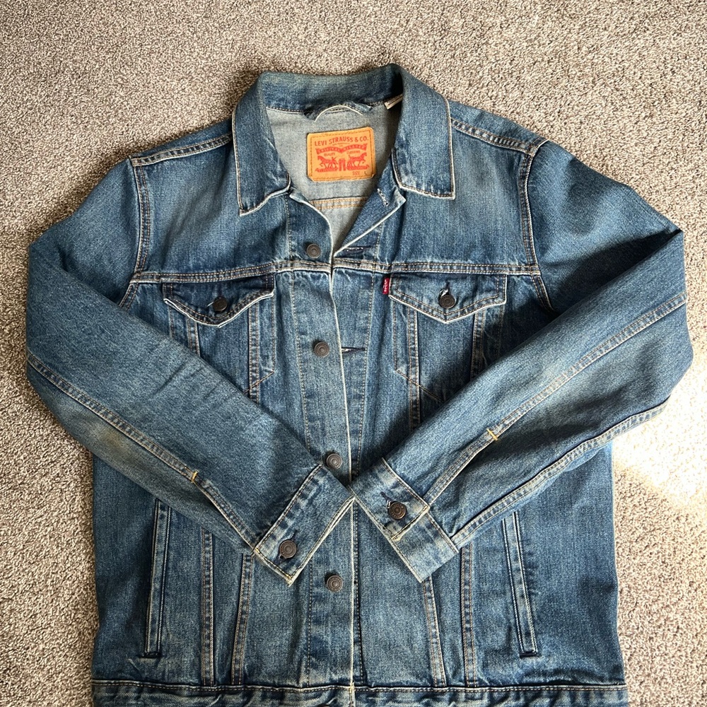 Men’s Levi's Blue Washed Denim Jacket - L
